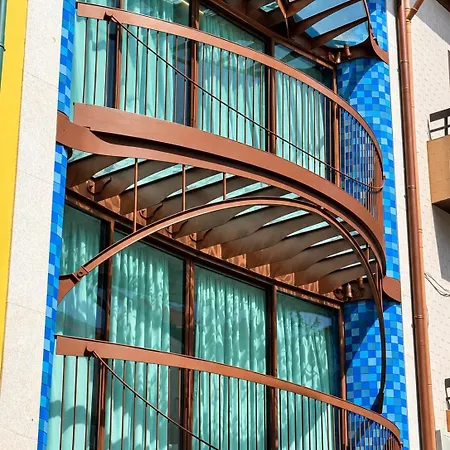 Blue House Bombarda - Three Bedroom *